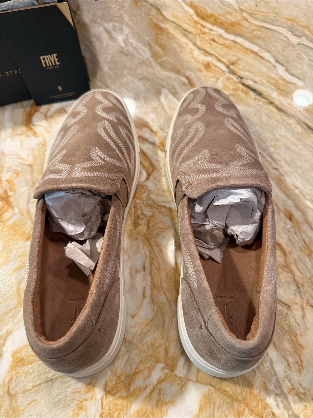 FRYE Size 9 Ivy Primrose Embroidered Slip-On Loafers 70371